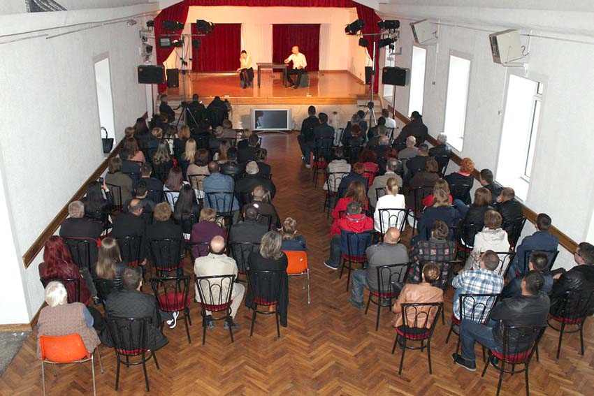 Kazališna predstava "O ljubavi" u "Napretkovom" domu