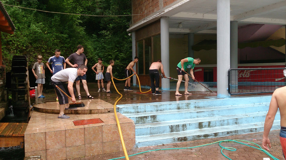 Radovi na uređenju bazena 