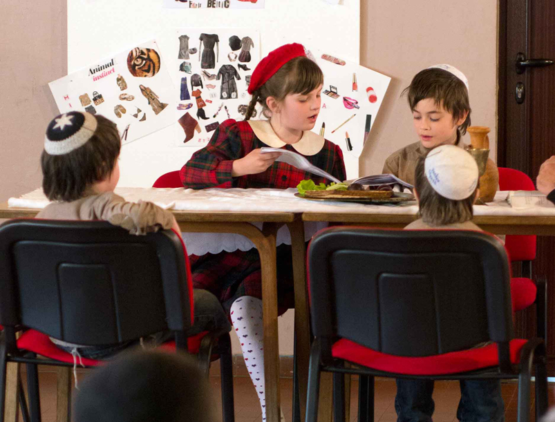 U osnovnoj školi obilježen židovski blagdan Pesah