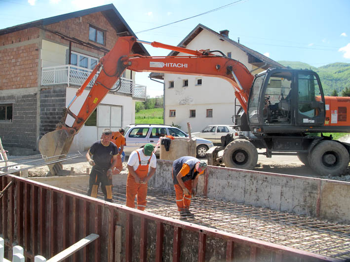 Usporen promet kroz Polje zbog radova na izgradnji mosta 